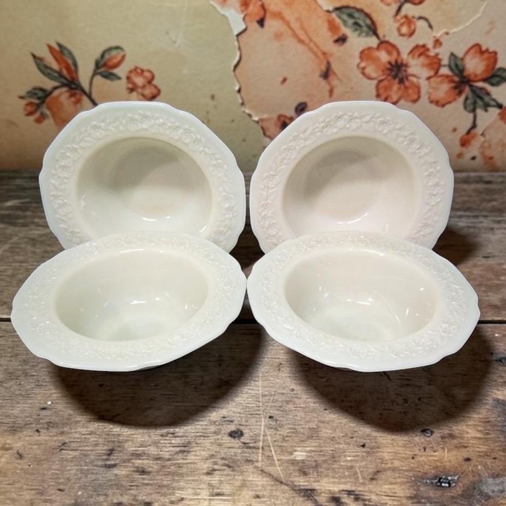 Indiana Glass Orange Blossom Dessert Bowls, Set‎ of 4, Vtg Off White Tableware